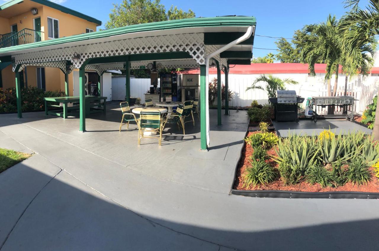 פורט לודרדייל Bali Hai Motel מראה חיצוני תמונה
