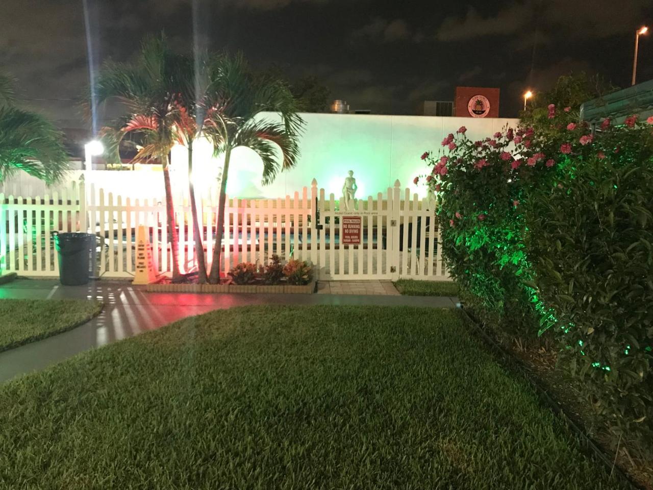 פורט לודרדייל Bali Hai Motel מראה חיצוני תמונה
